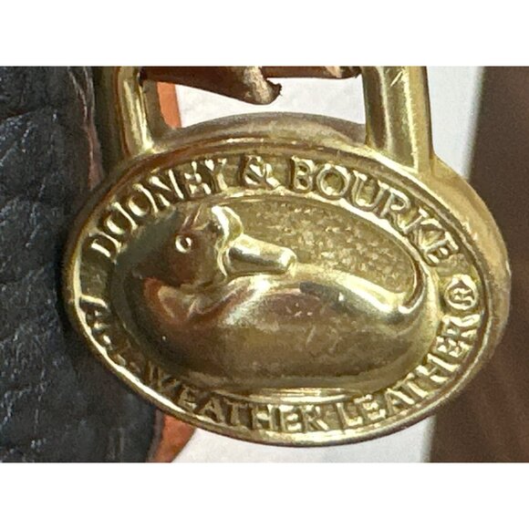 Elegant Black and Tan Leather Crossbody Bag - Picture 11 of 16